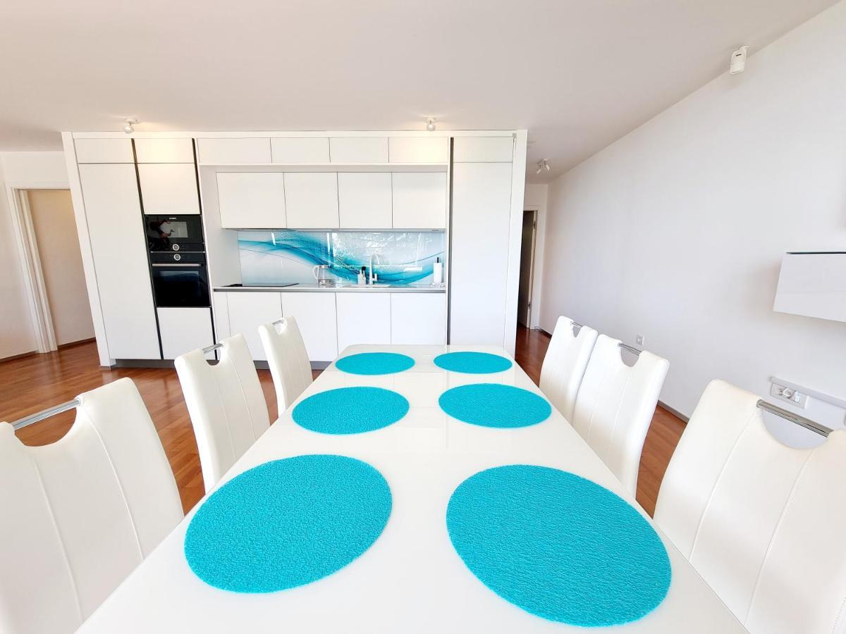 Vip Apartment Порторож Екстер'єр фото