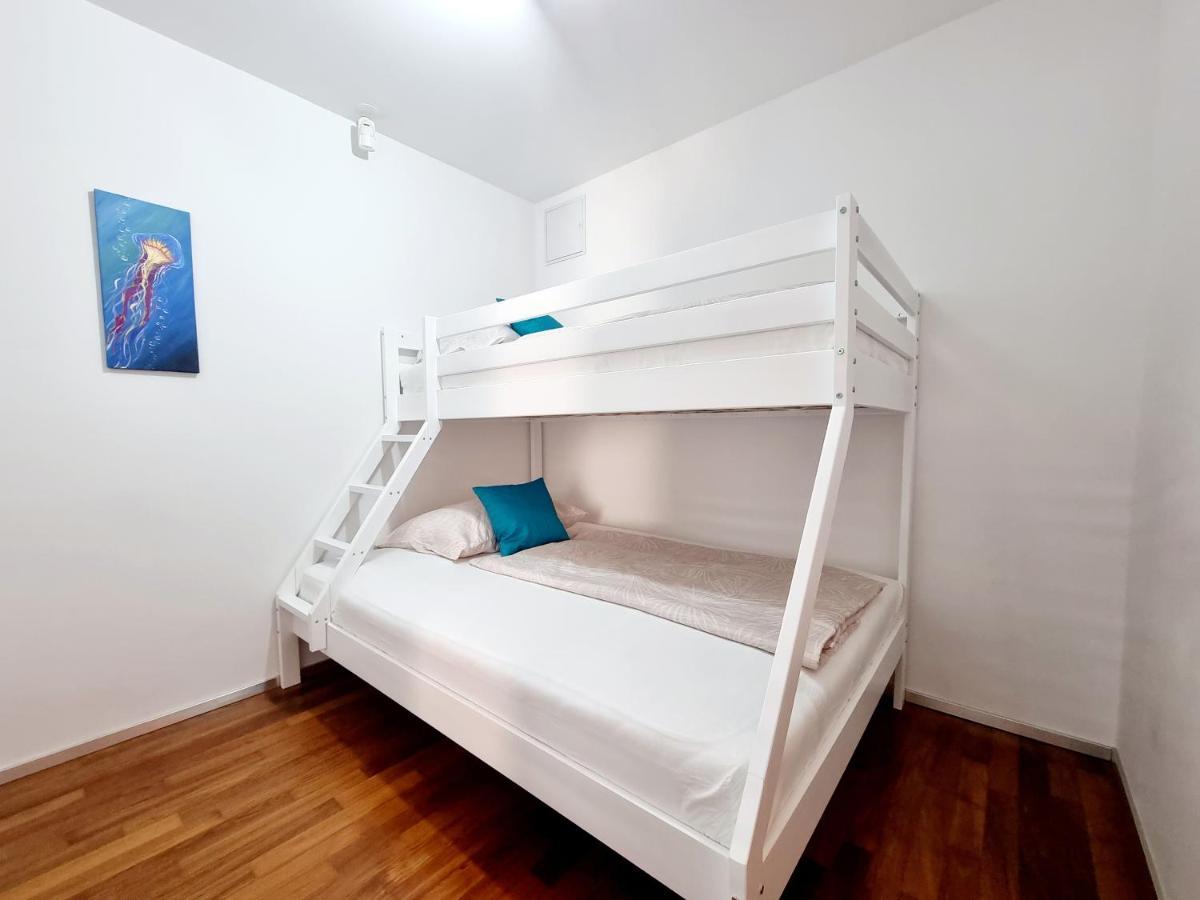 Vip Apartment Порторож Екстер'єр фото