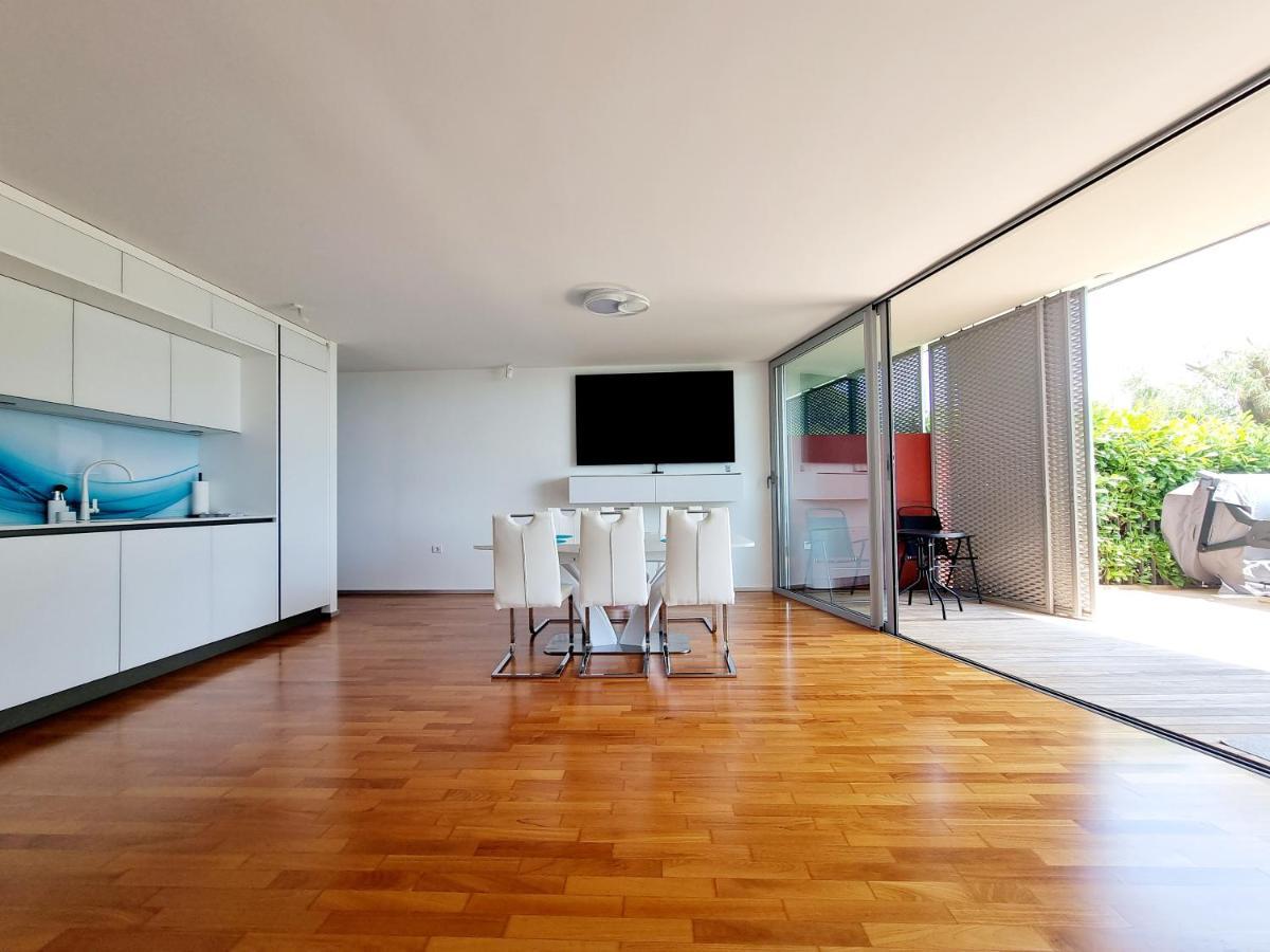 Vip Apartment Порторож Екстер'єр фото