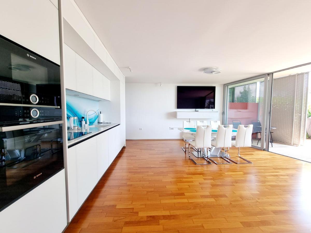 Vip Apartment Порторож Екстер'єр фото